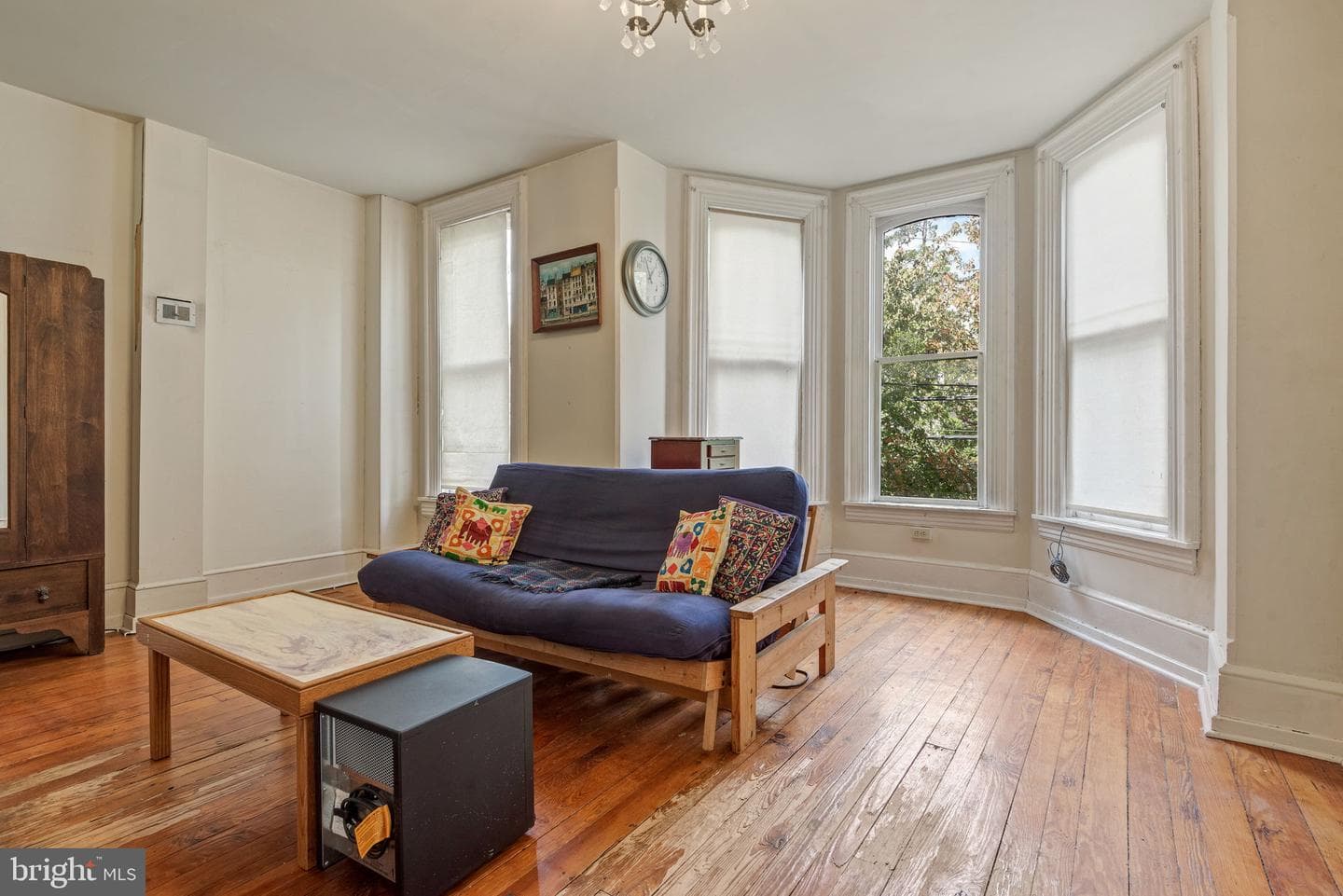 422 W James Street photo 26