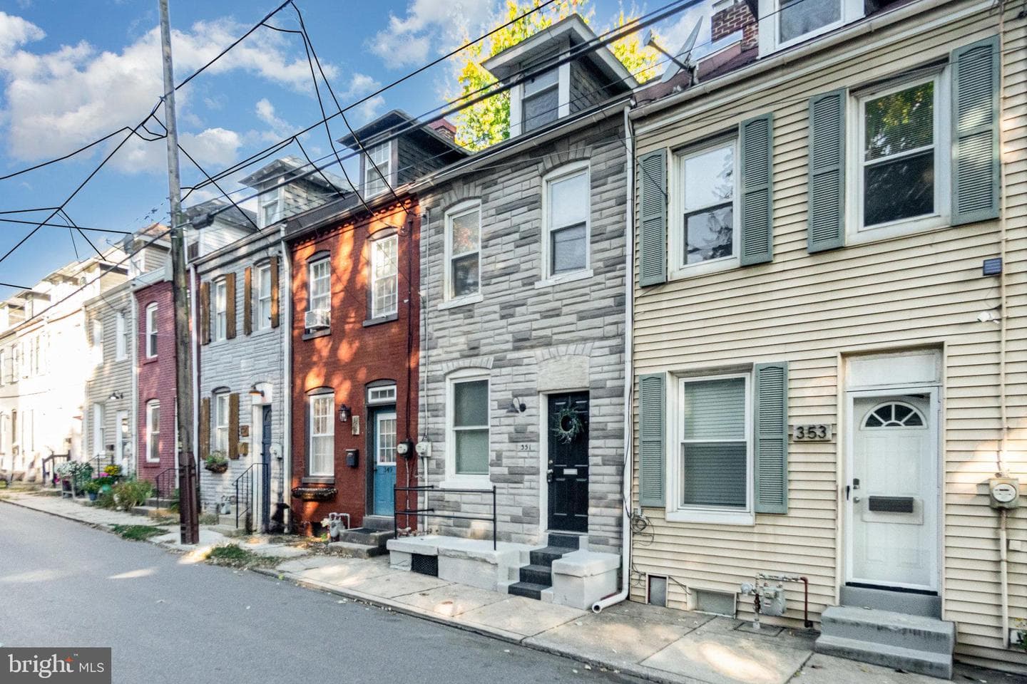 351 E Marion Street photo 4