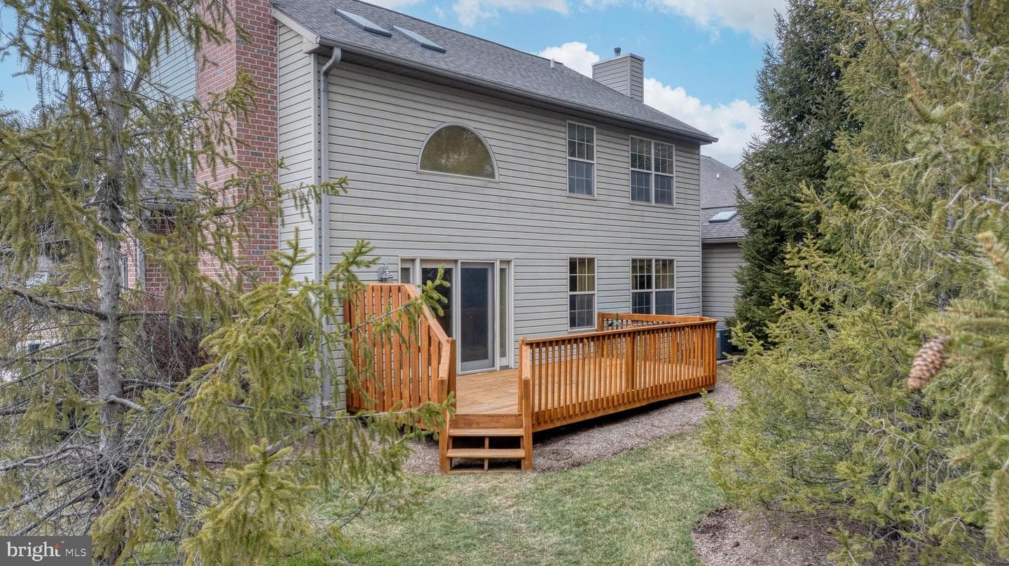127 River Bend Park photo 34