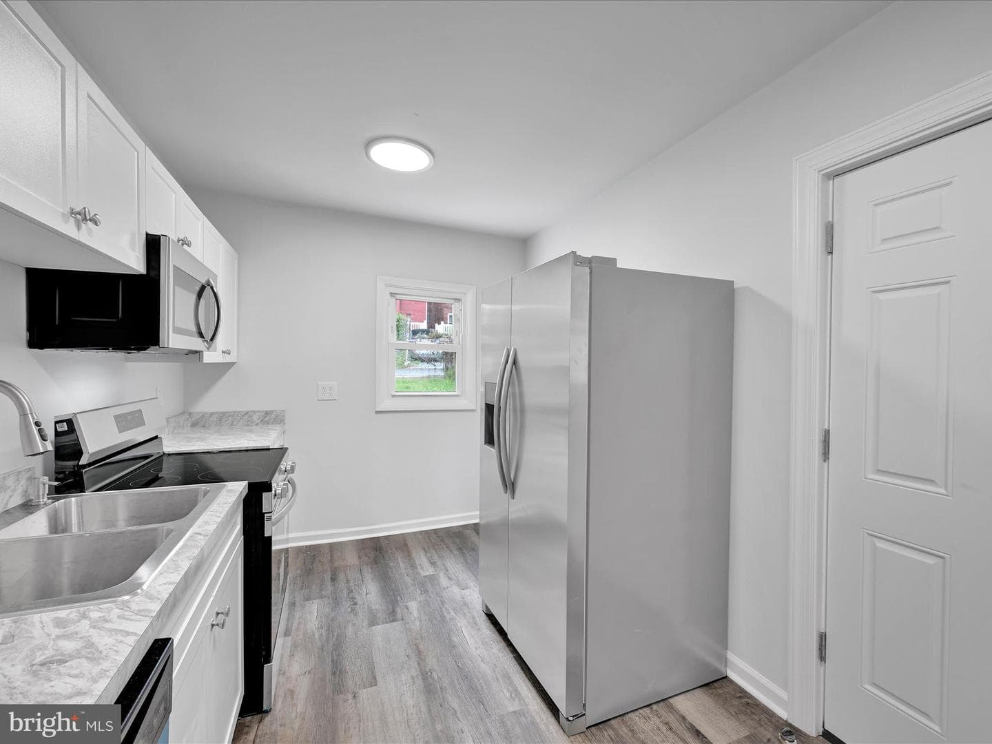 550 Dauphin Street photo 10