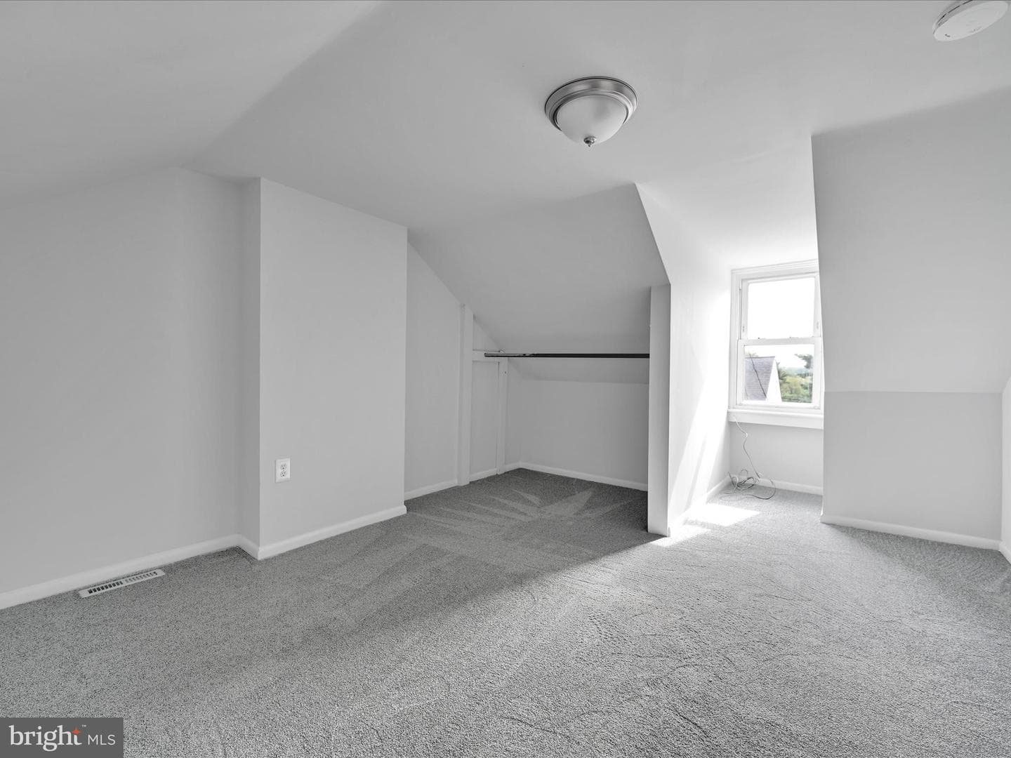 550 Dauphin Street photo 20