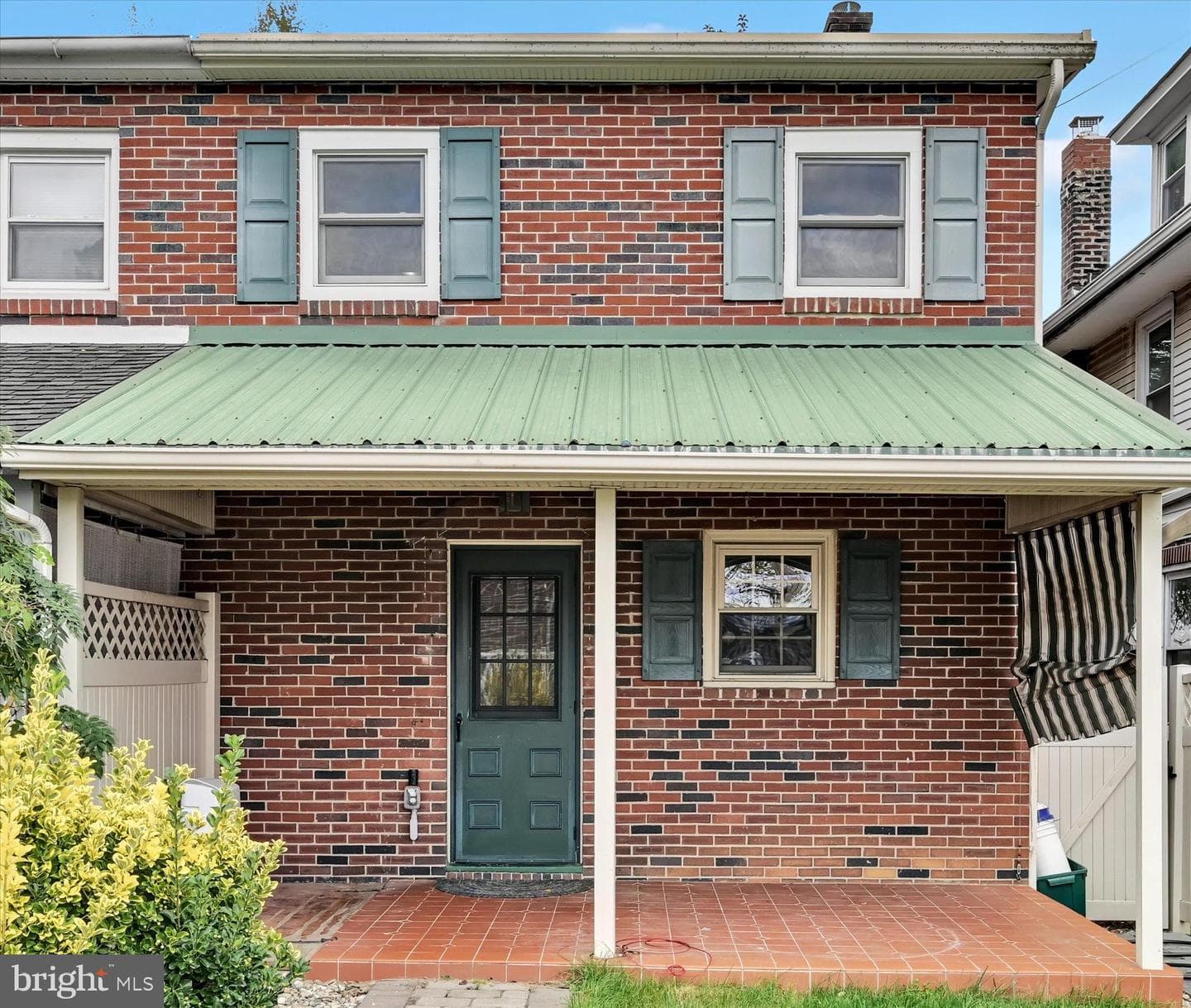18 E Pine Street photo 27