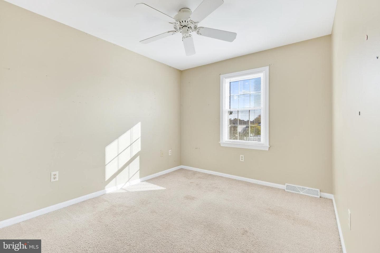 6 Leesburge Drive photo 12