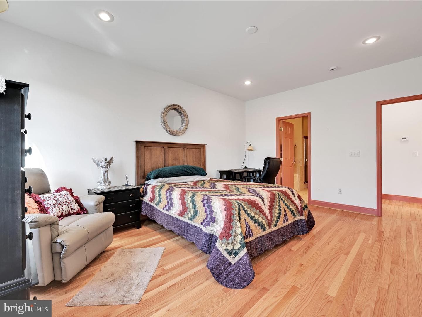 26 Upper Grn photo 28