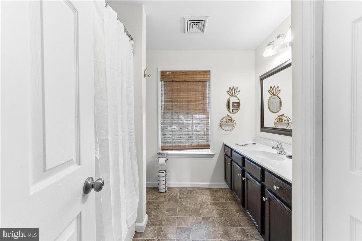 36 Myers Crossing photo 13