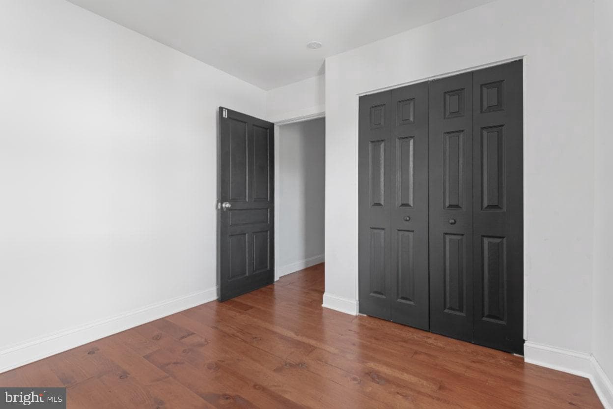 1103 Frances Avenue photo 3