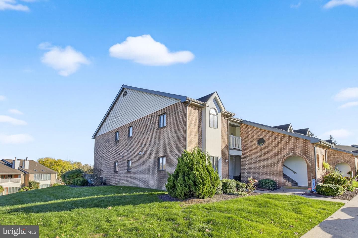 37 Black Oak Drive photo 2