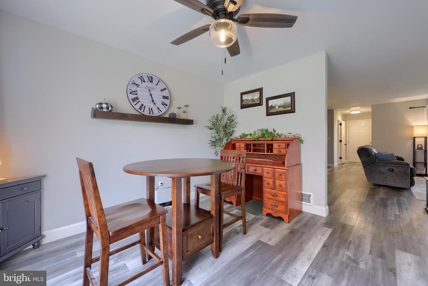6568 Hollow Drive photo 10