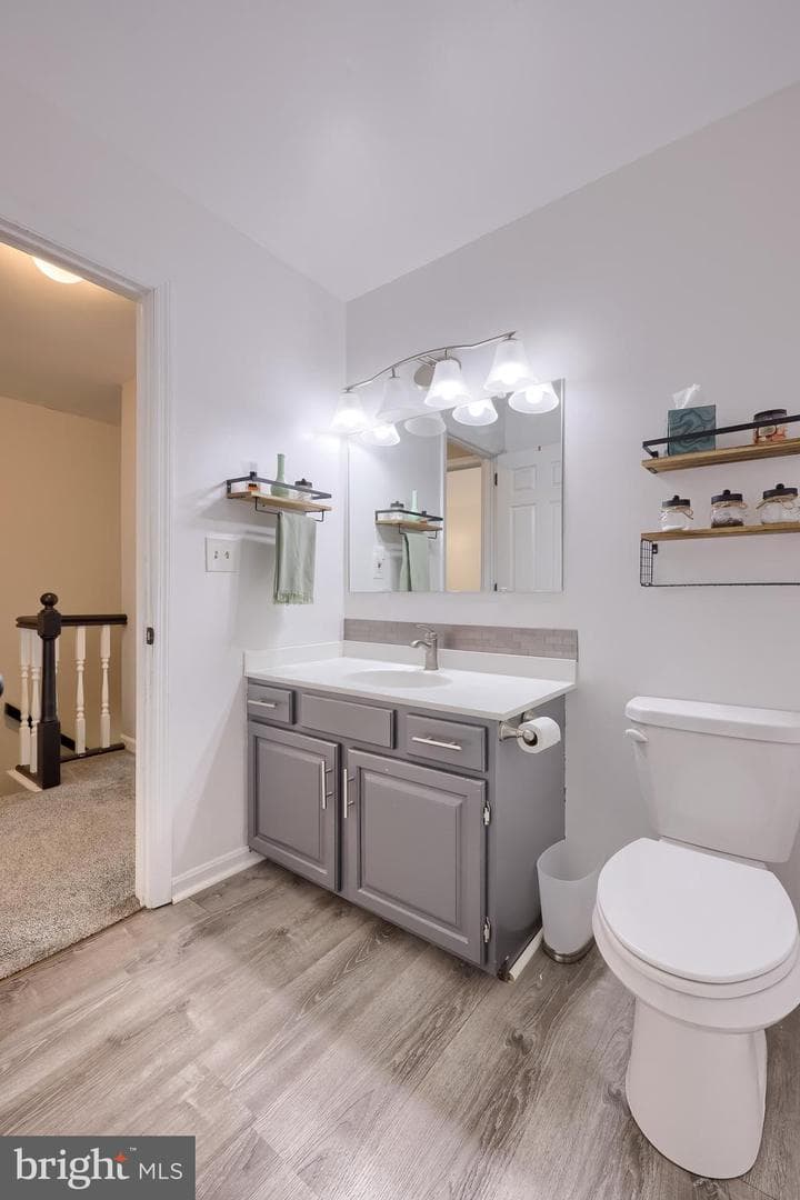 6568 Hollow Drive photo 23
