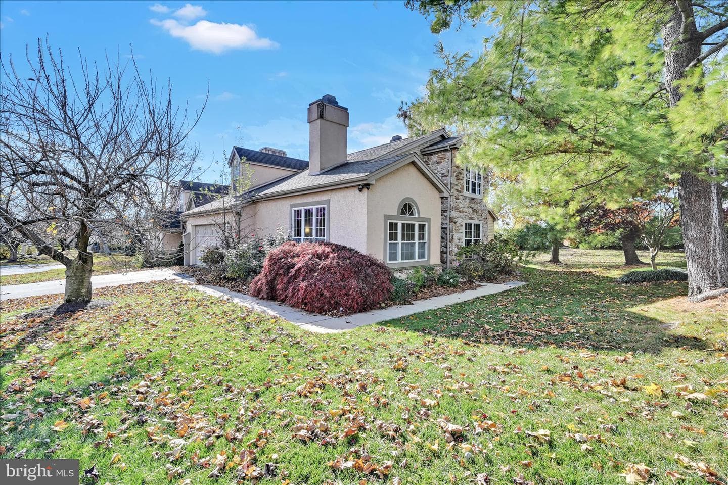 131 Greenview Drive photo 2