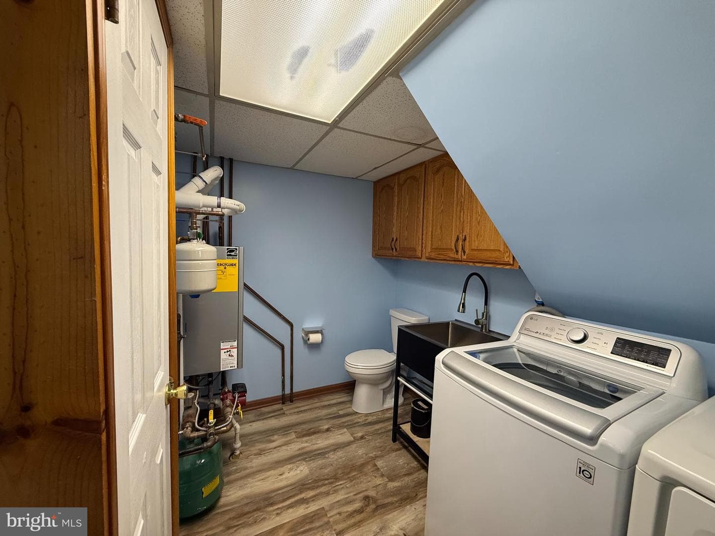 574 E Front Street photo 11