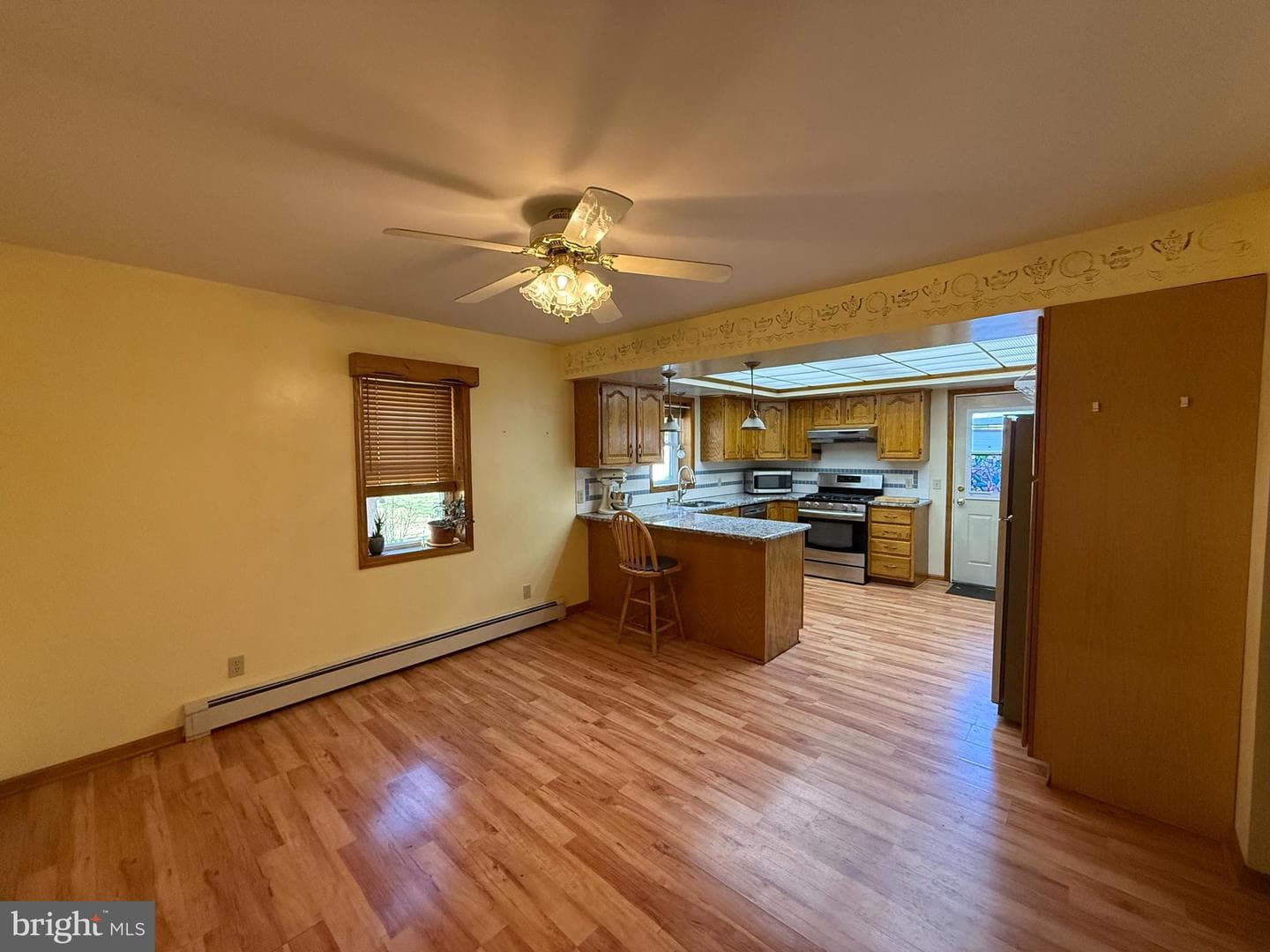 574 E Front Street photo 7