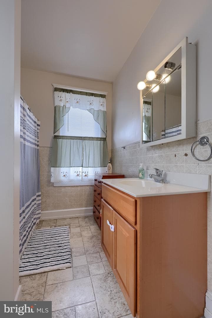 1258 Main Street photo 38