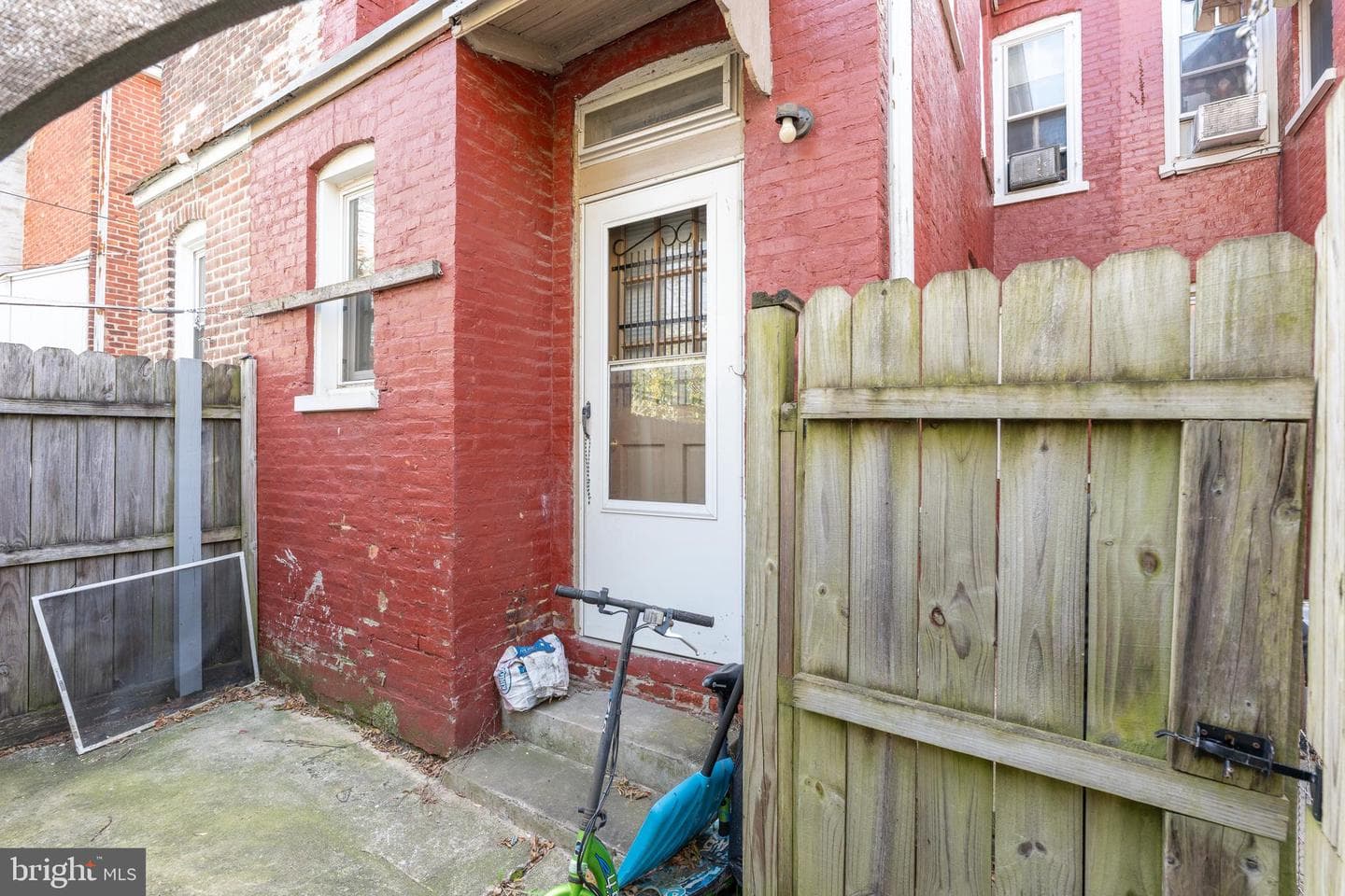 629 Lake Street photo 19