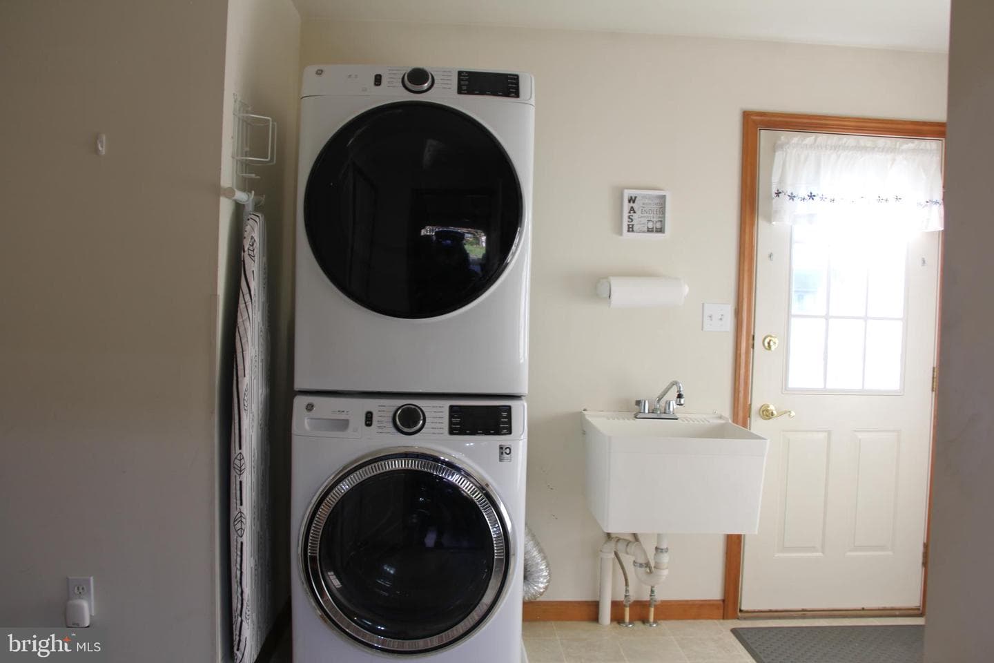 668 Snyder Hill Road photo 31