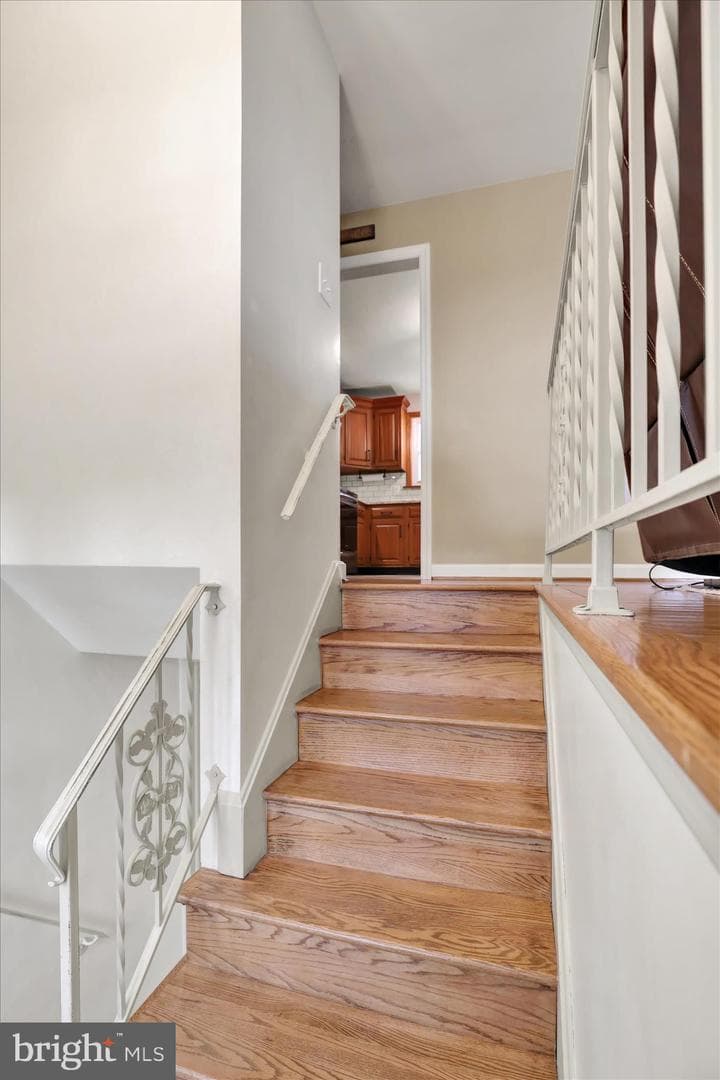 385 Valley View Drive photo 6