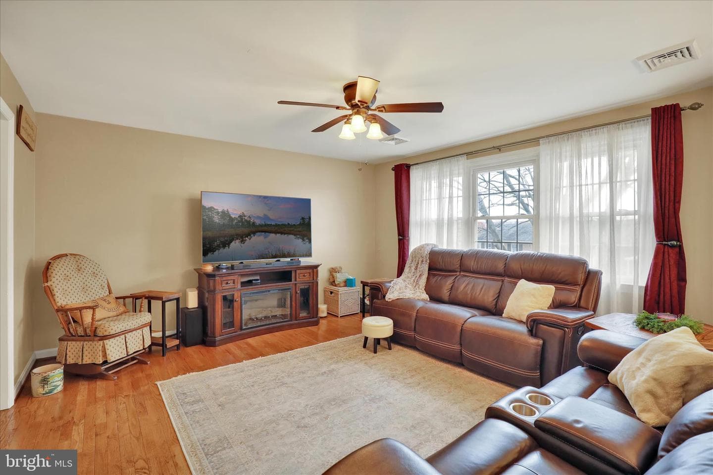 385 Valley View Drive photo 8