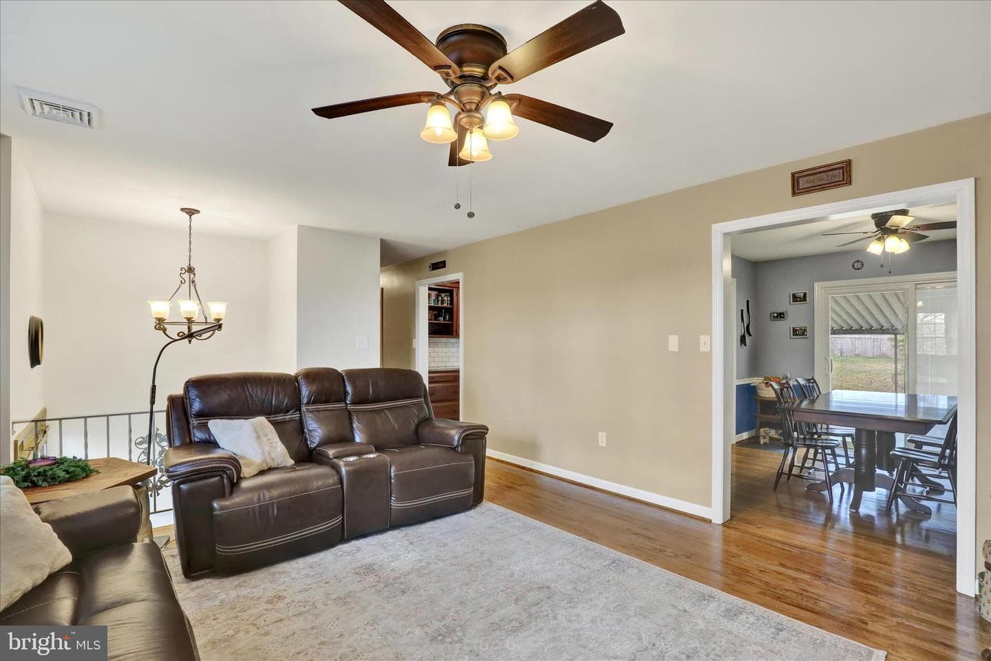 385 Valley View Drive photo 9