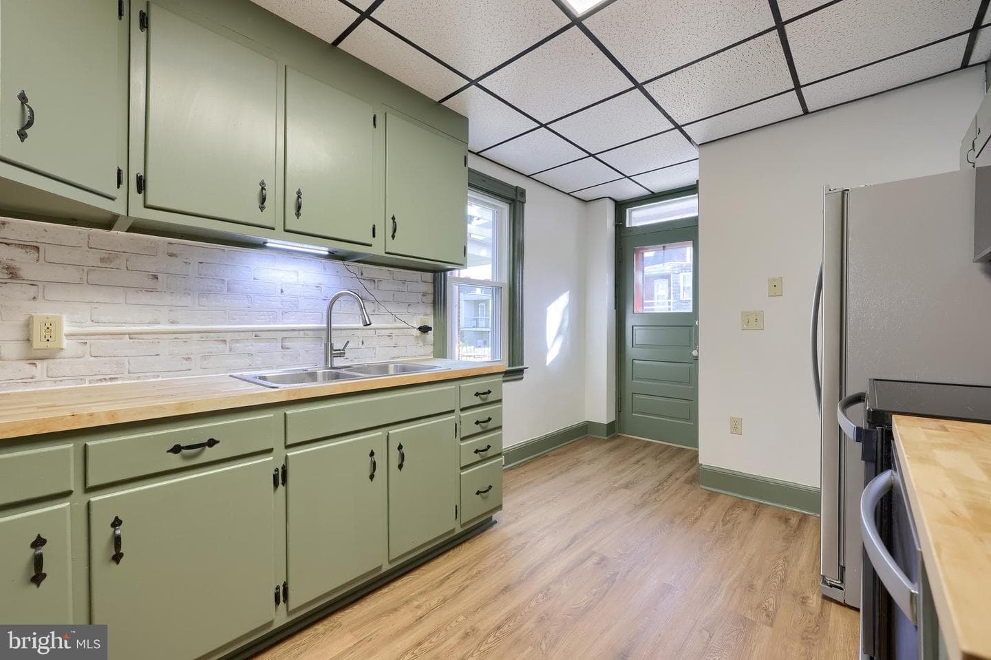 850 4th Street photo 12