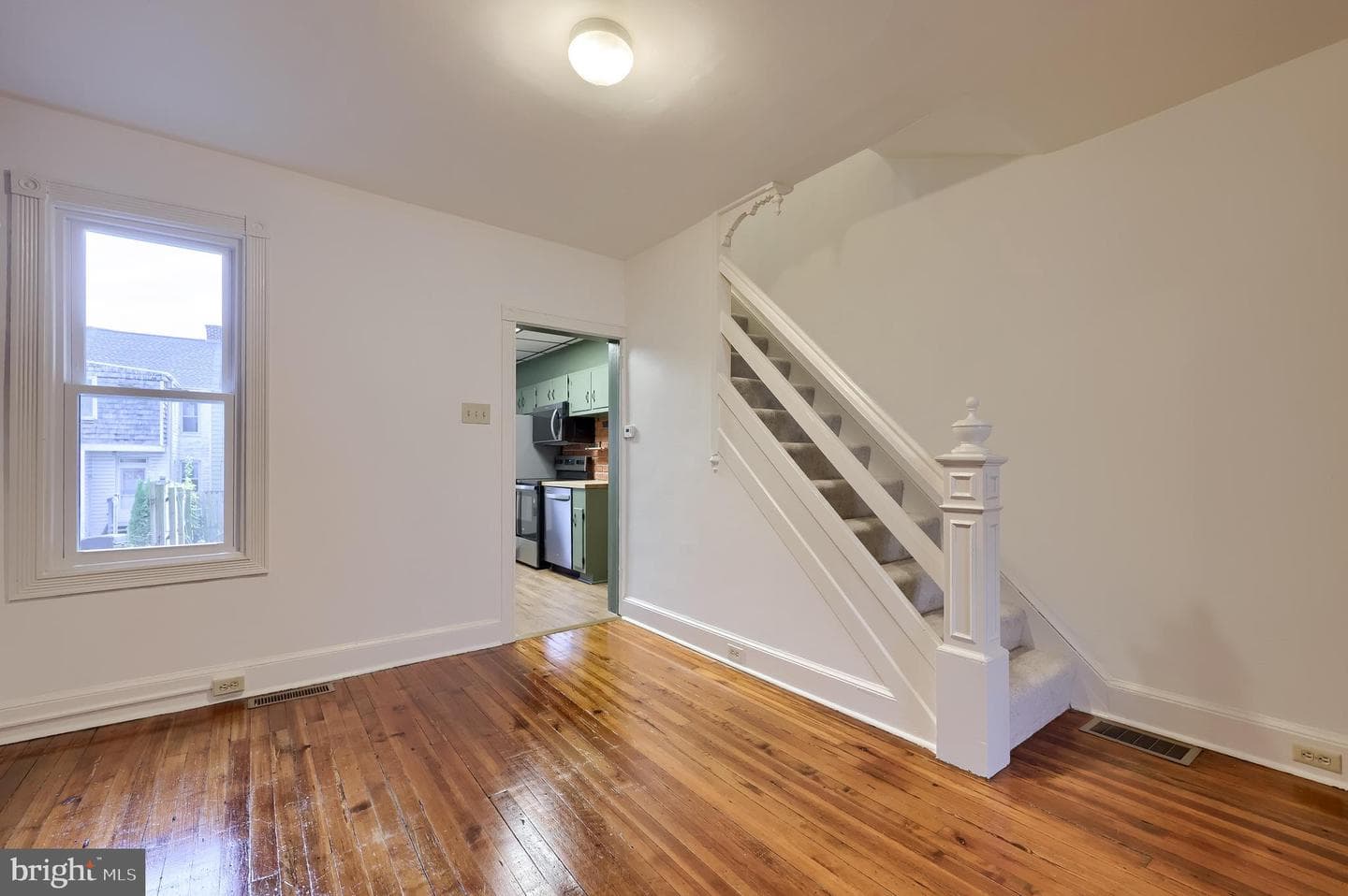 850 4th Street photo 16