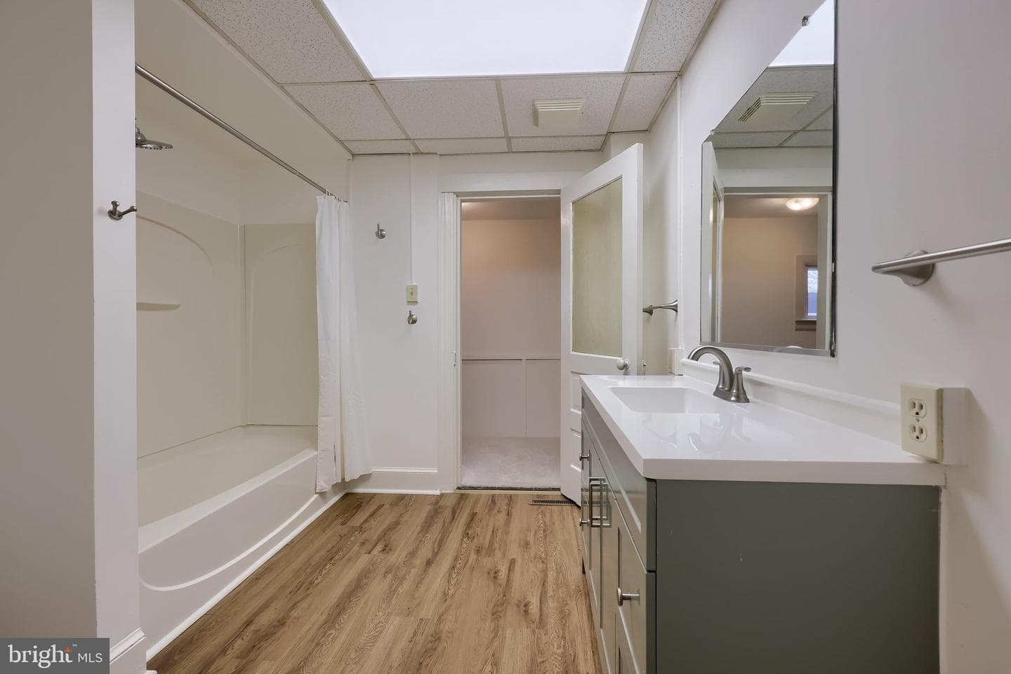 850 4th Street photo 17