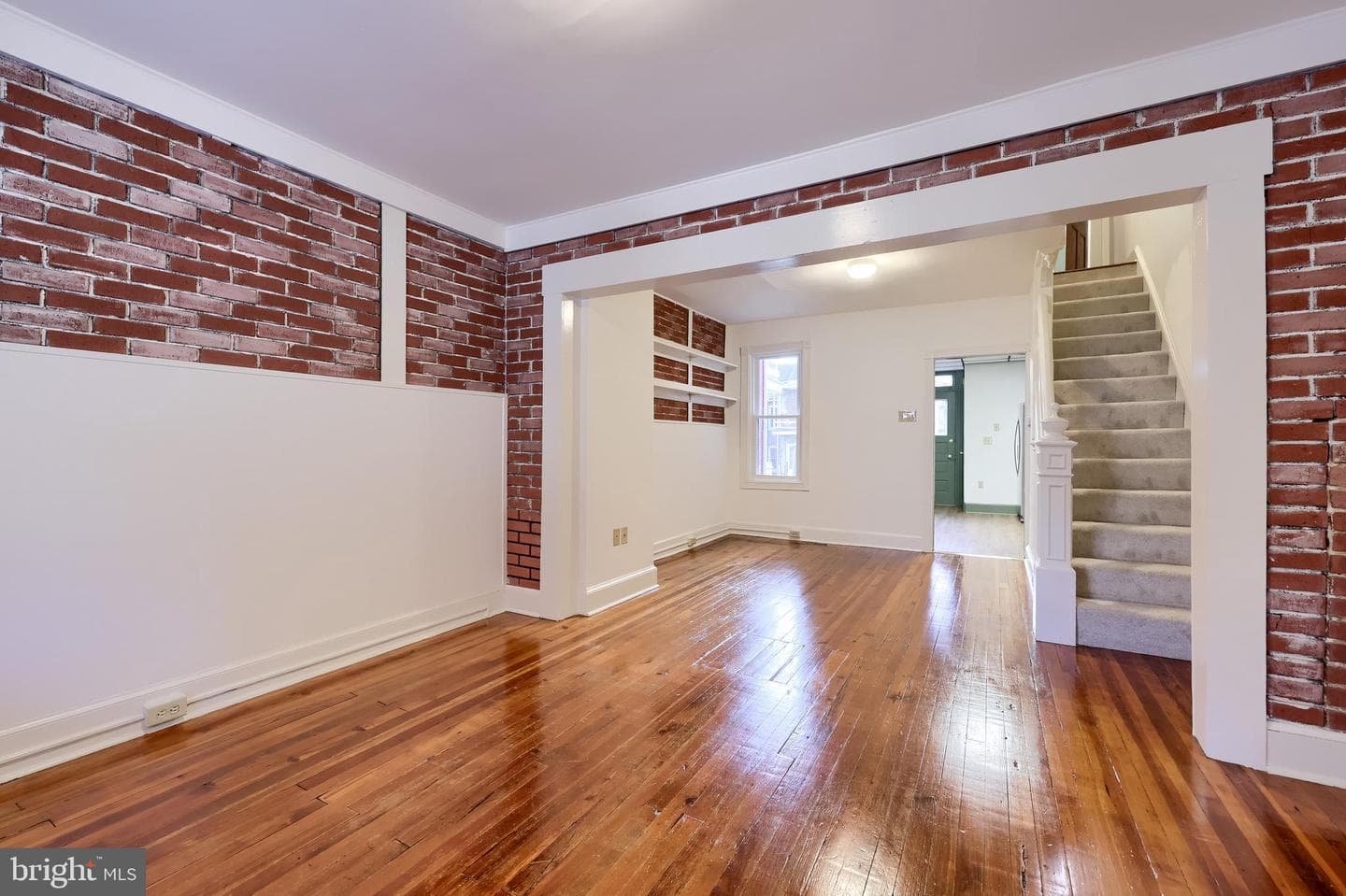 850 4th Street photo 3