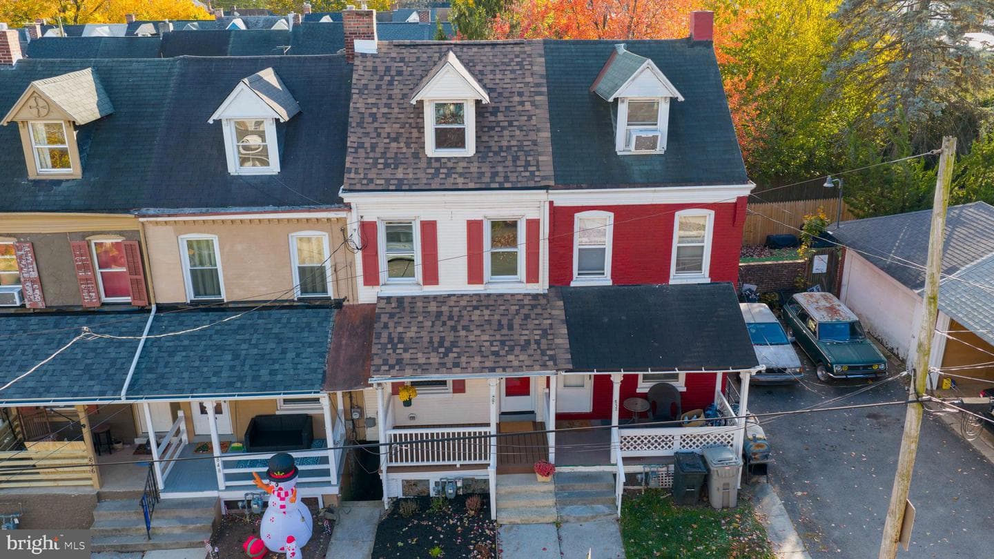 850 4th Street photo 37