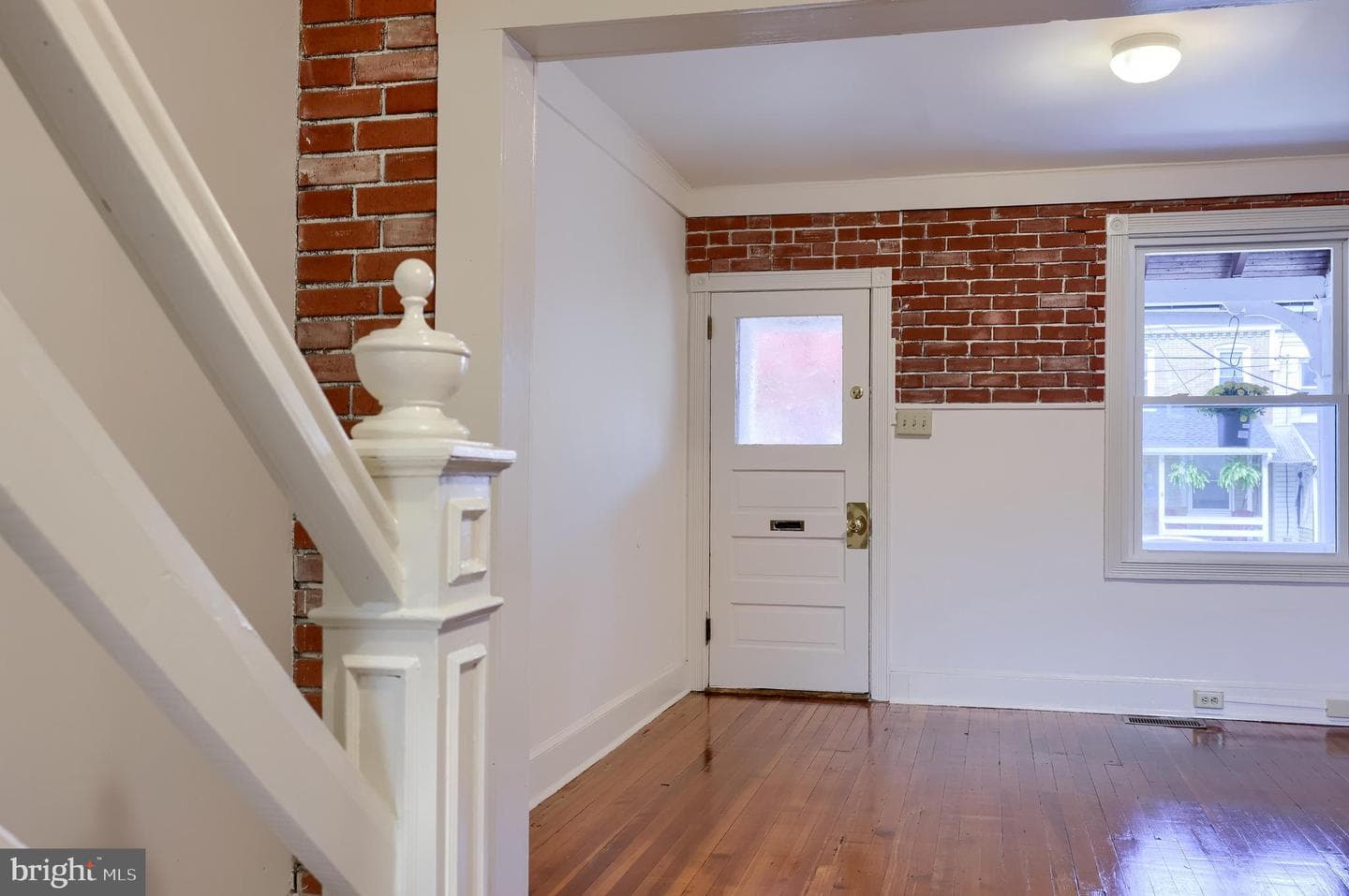 850 4th Street photo 5