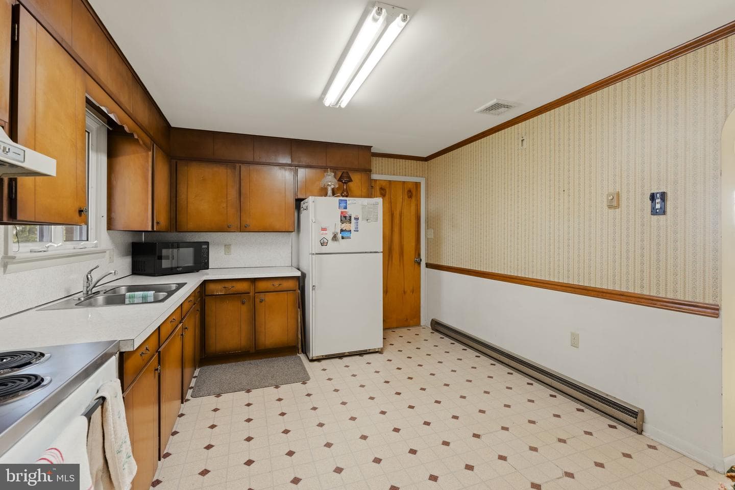 337 Long Road photo 12
