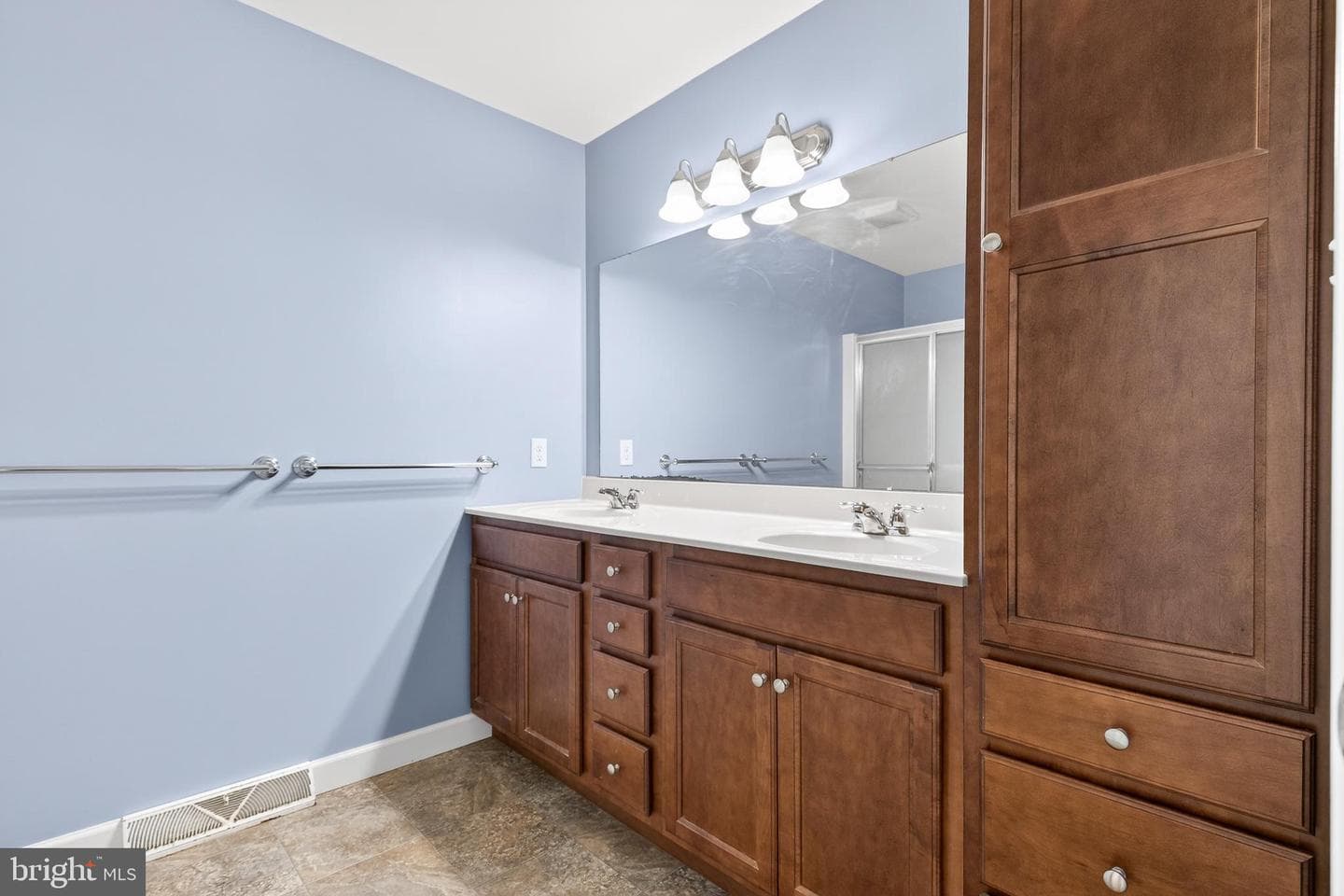 5315 Oak Leaf Drive photo 17