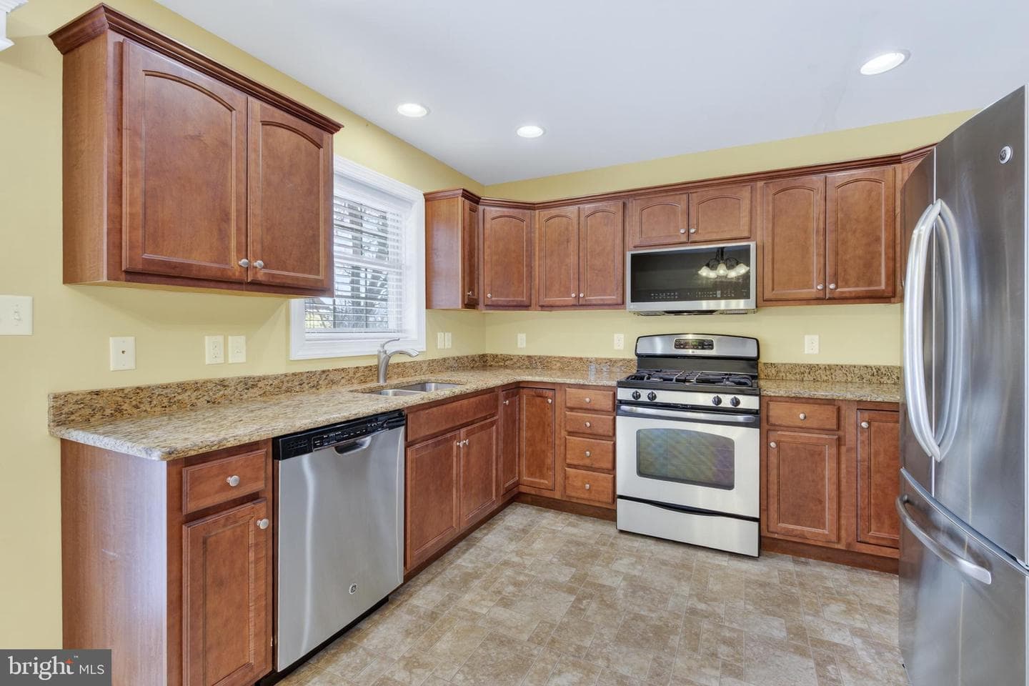 5315 Oak Leaf Drive photo 6