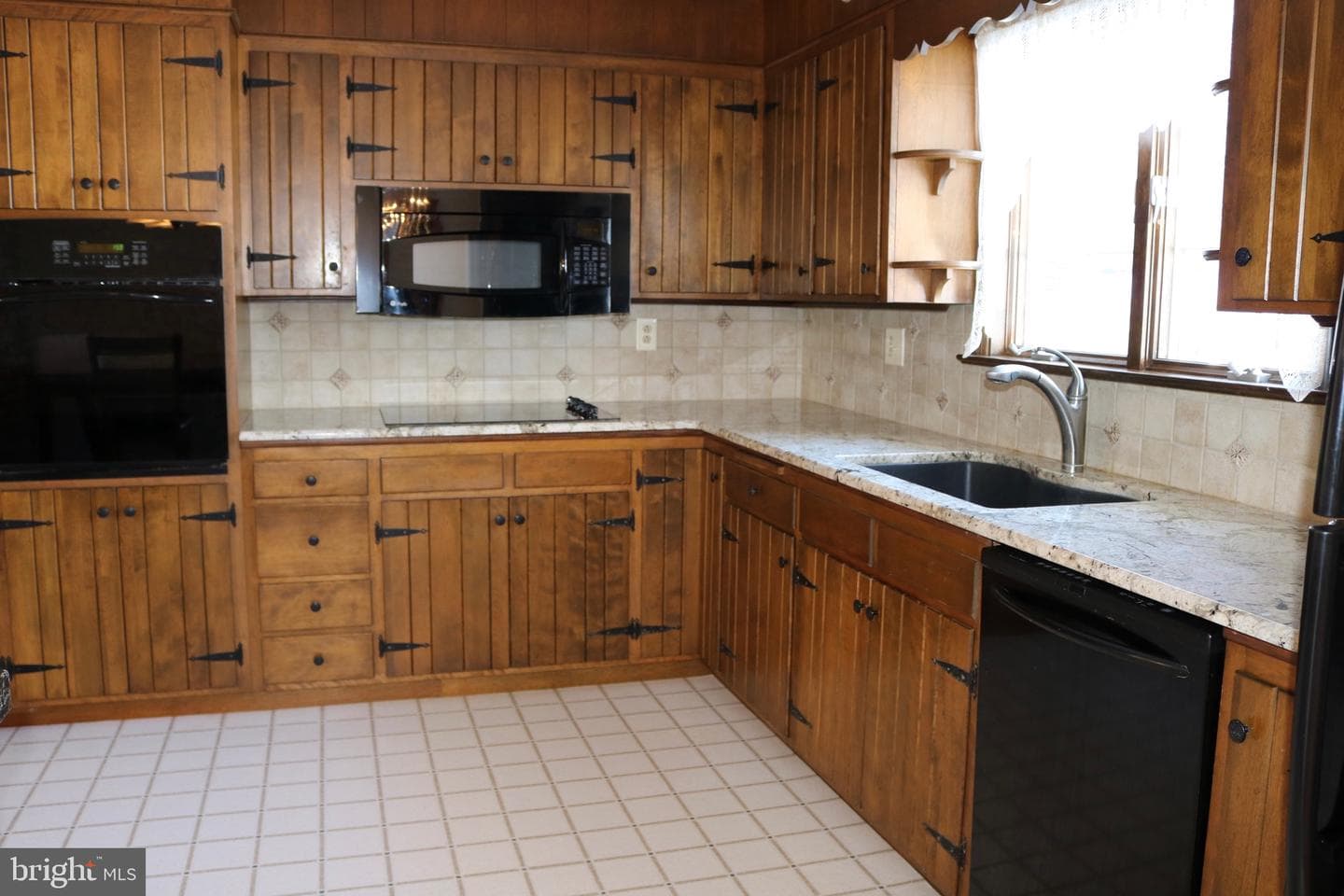 1386 Landisville Road photo 9