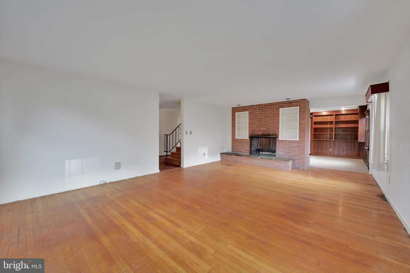 821 Hillaire Road photo 10