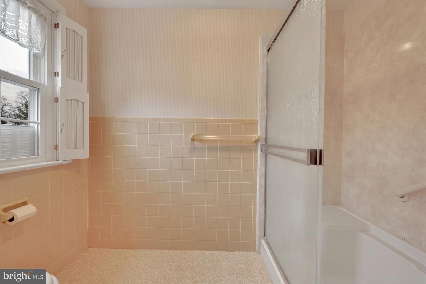 821 Hillaire Road photo 31