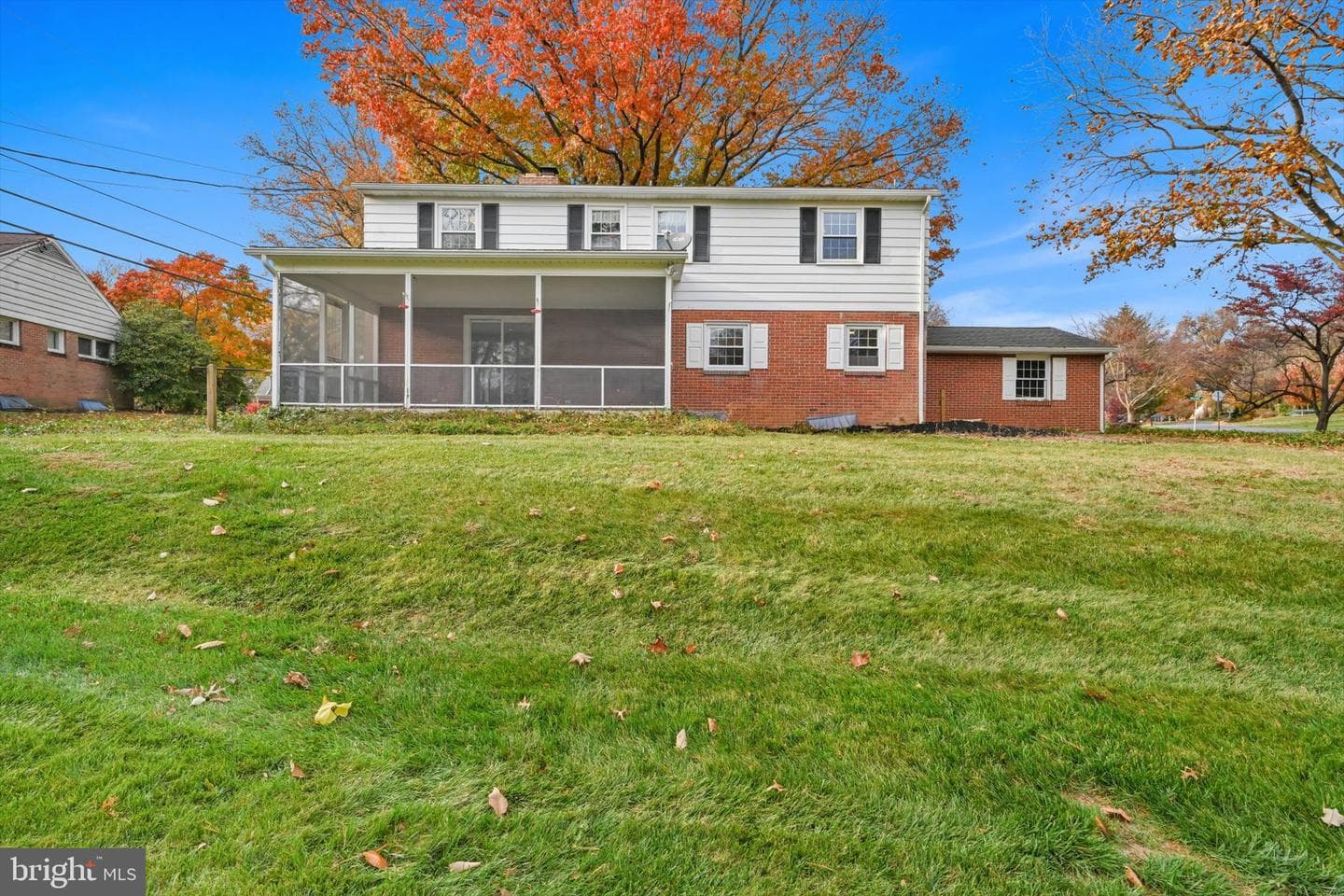821 Hillaire Road photo 39