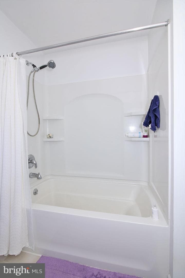 711 Tusitala Drive photo 25
