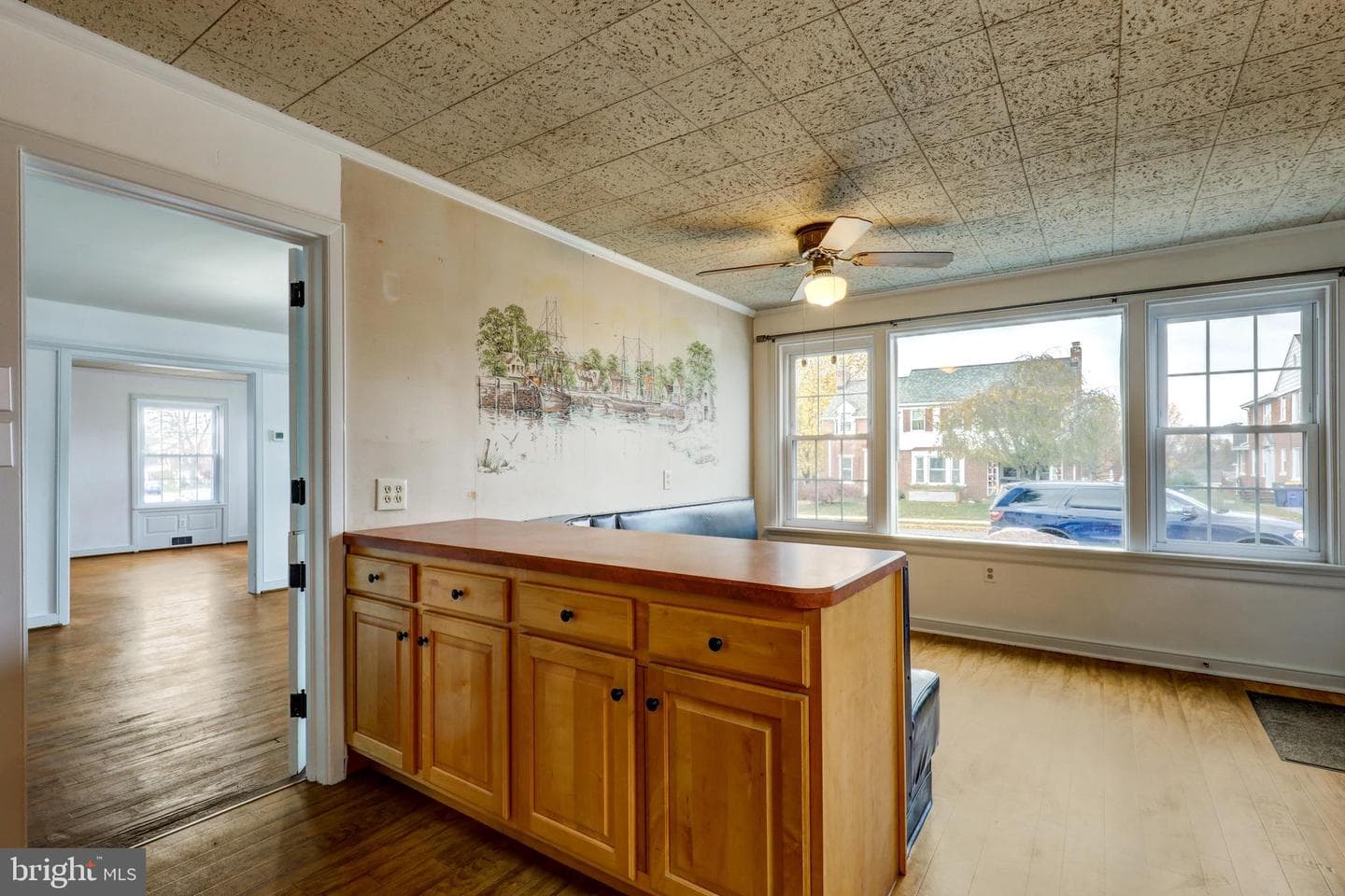 148 E Broad Street photo 13