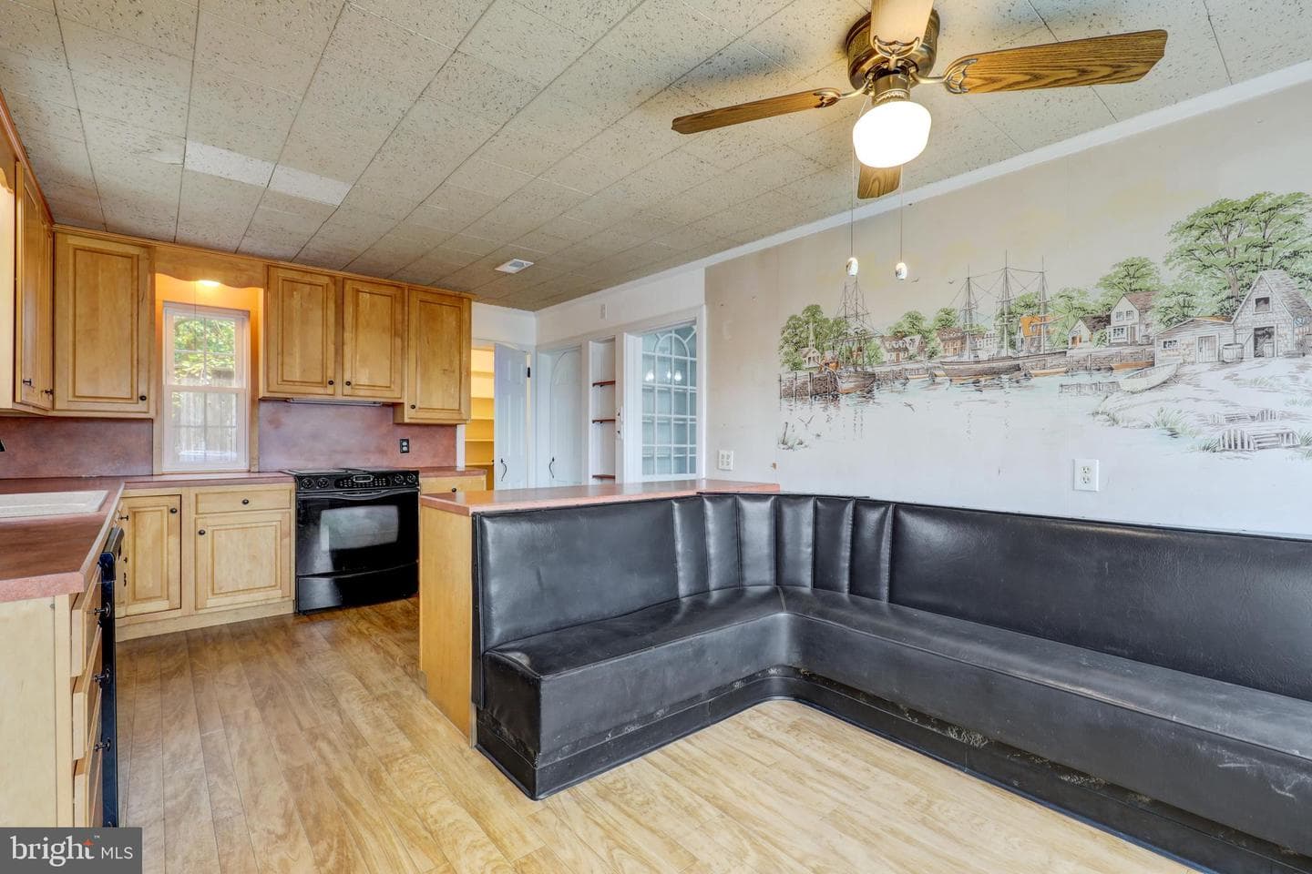 148 E Broad Street photo 14