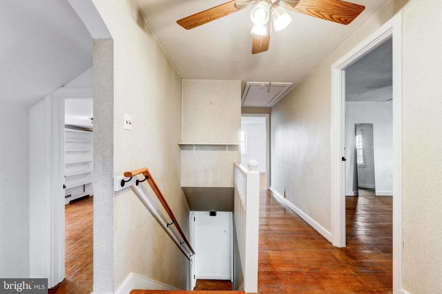 148 E Broad Street photo 17