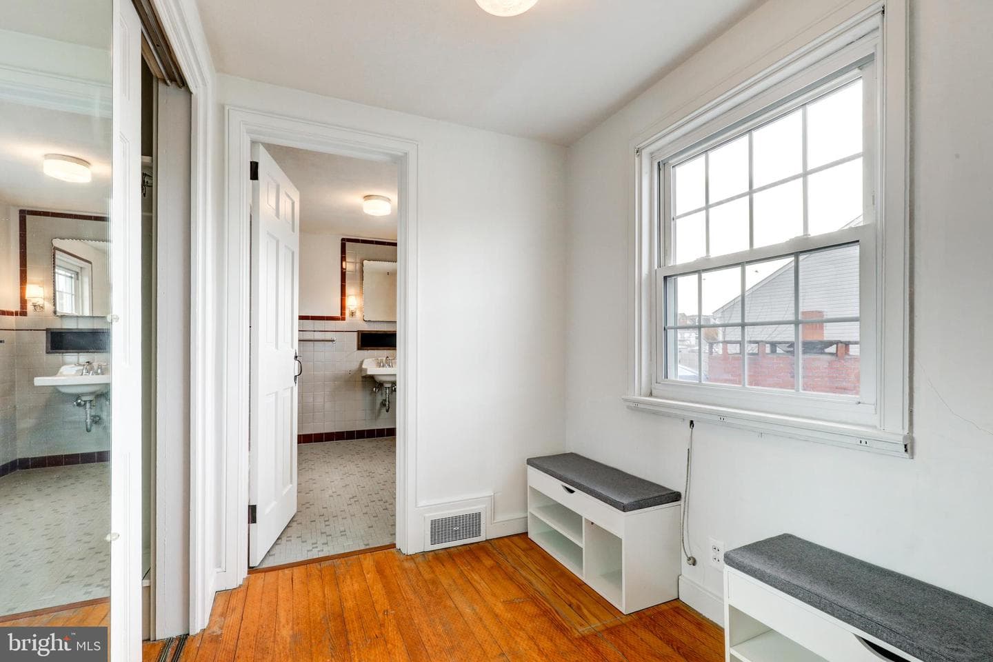 148 E Broad Street photo 20