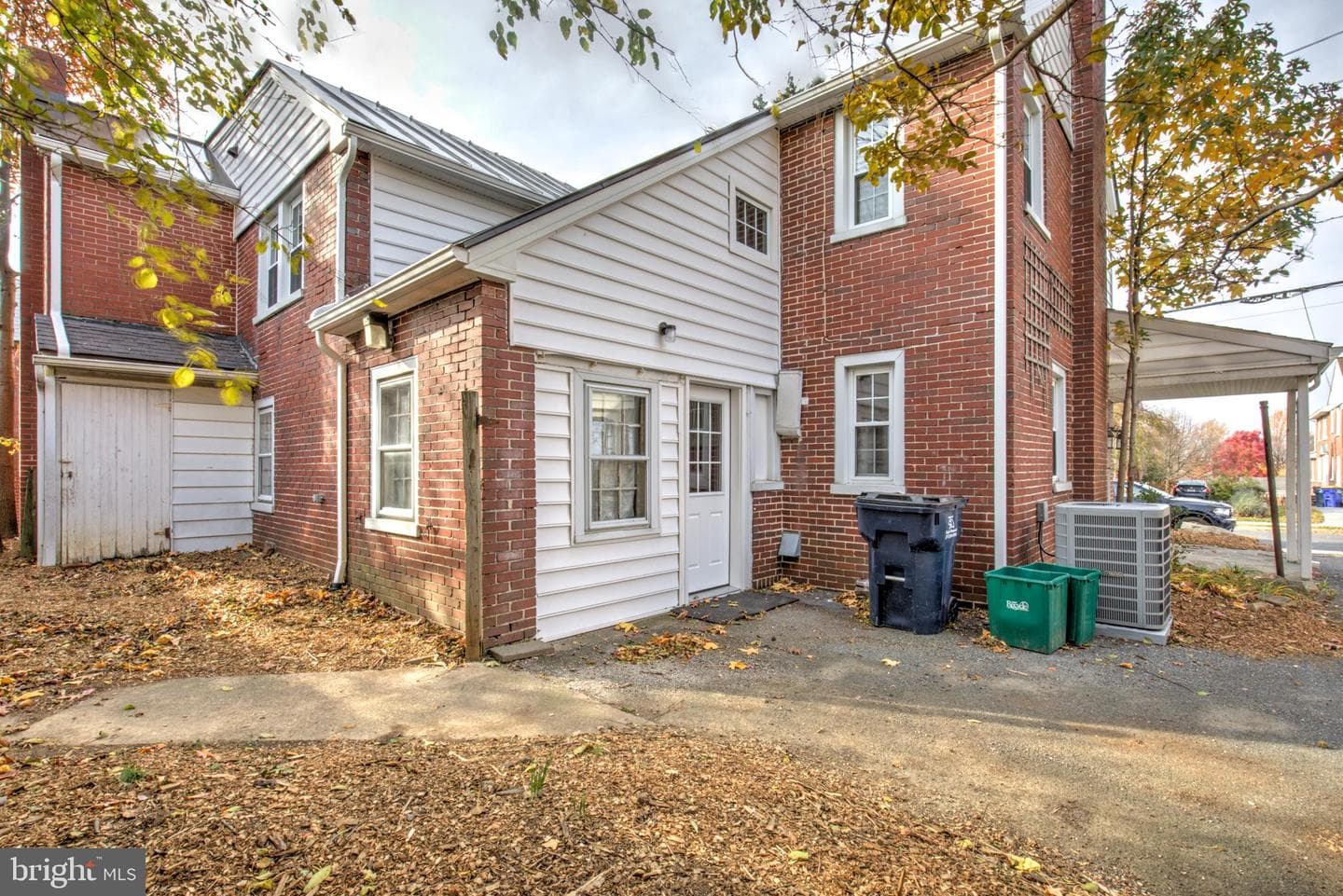 148 E Broad Street photo 35