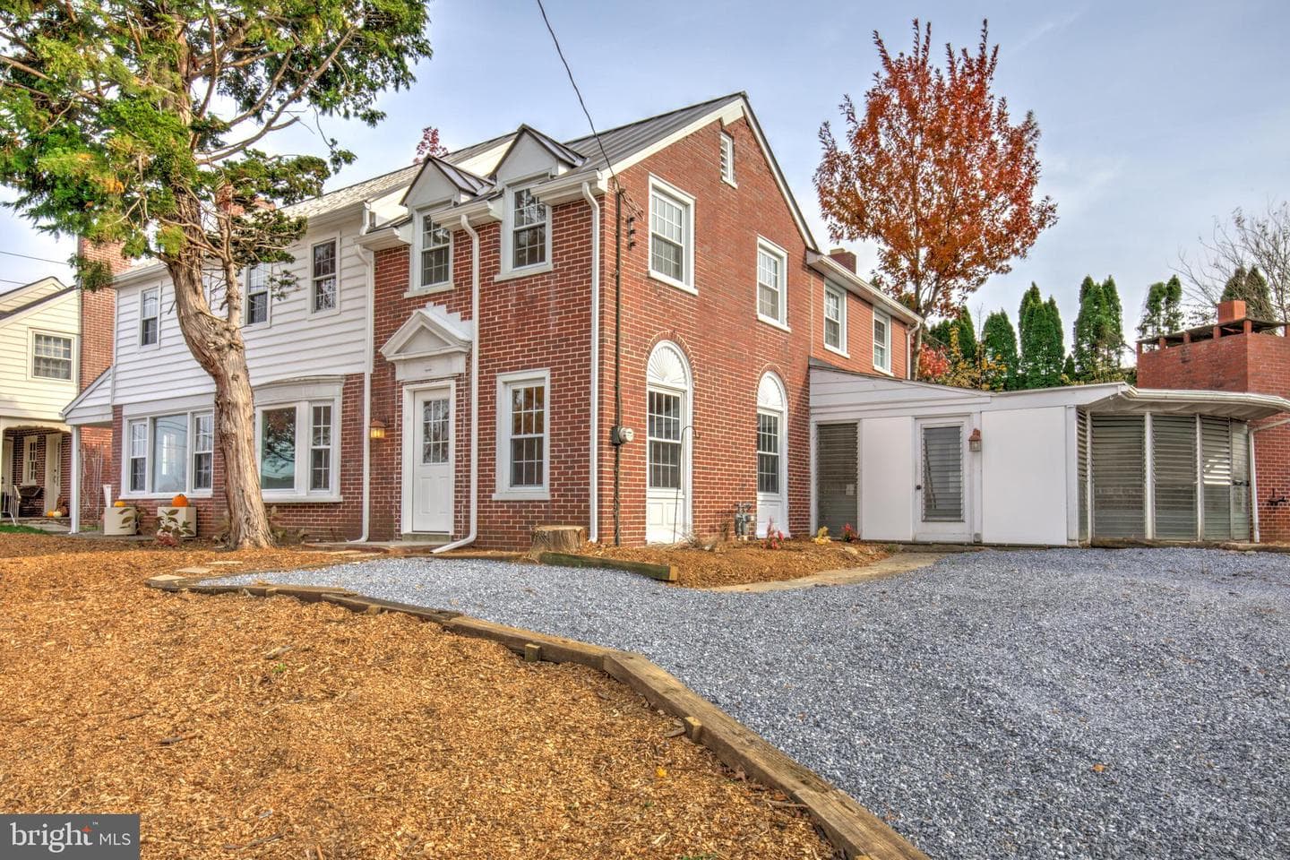 148 E Broad Street photo 4