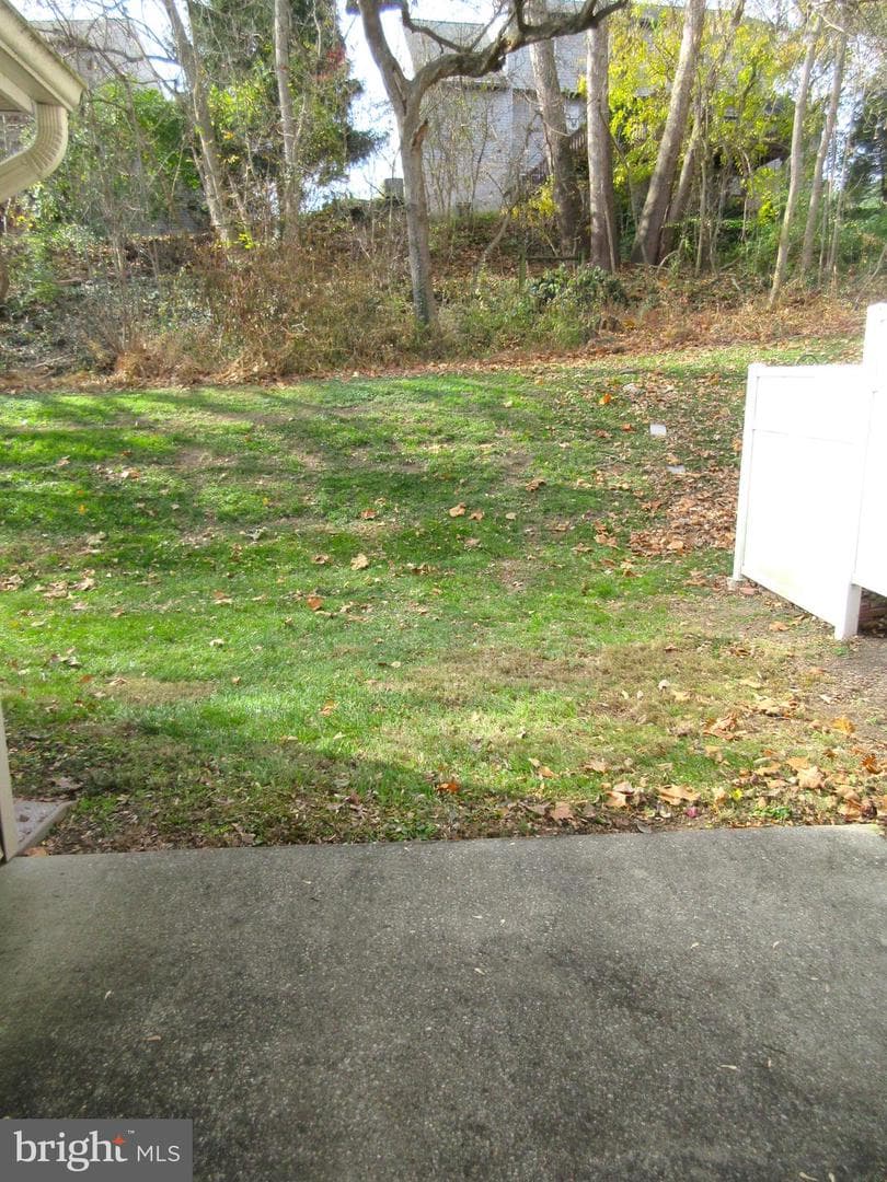 34 Deep Hollow Lane photo 11