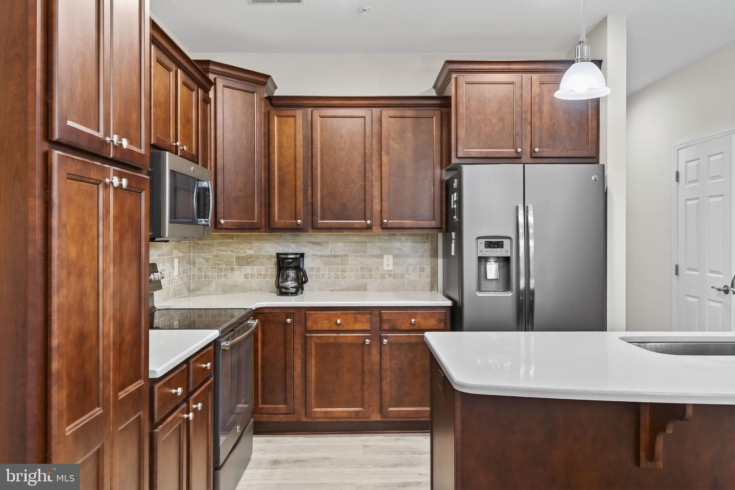 1334 Woodcrest Court photo 8