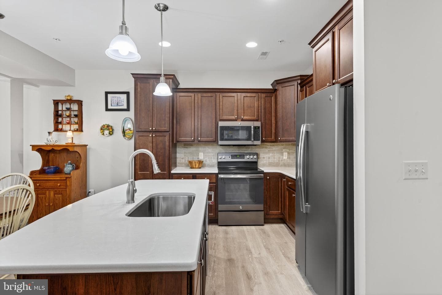 1334 Woodcrest Court photo 9