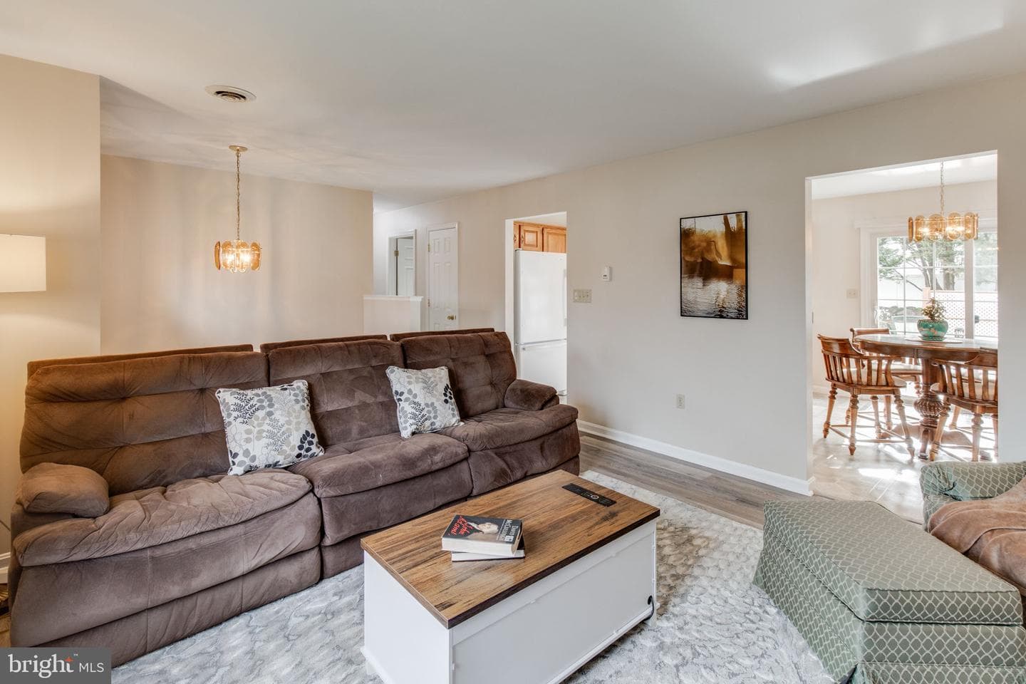82 Scenic Drive photo 9