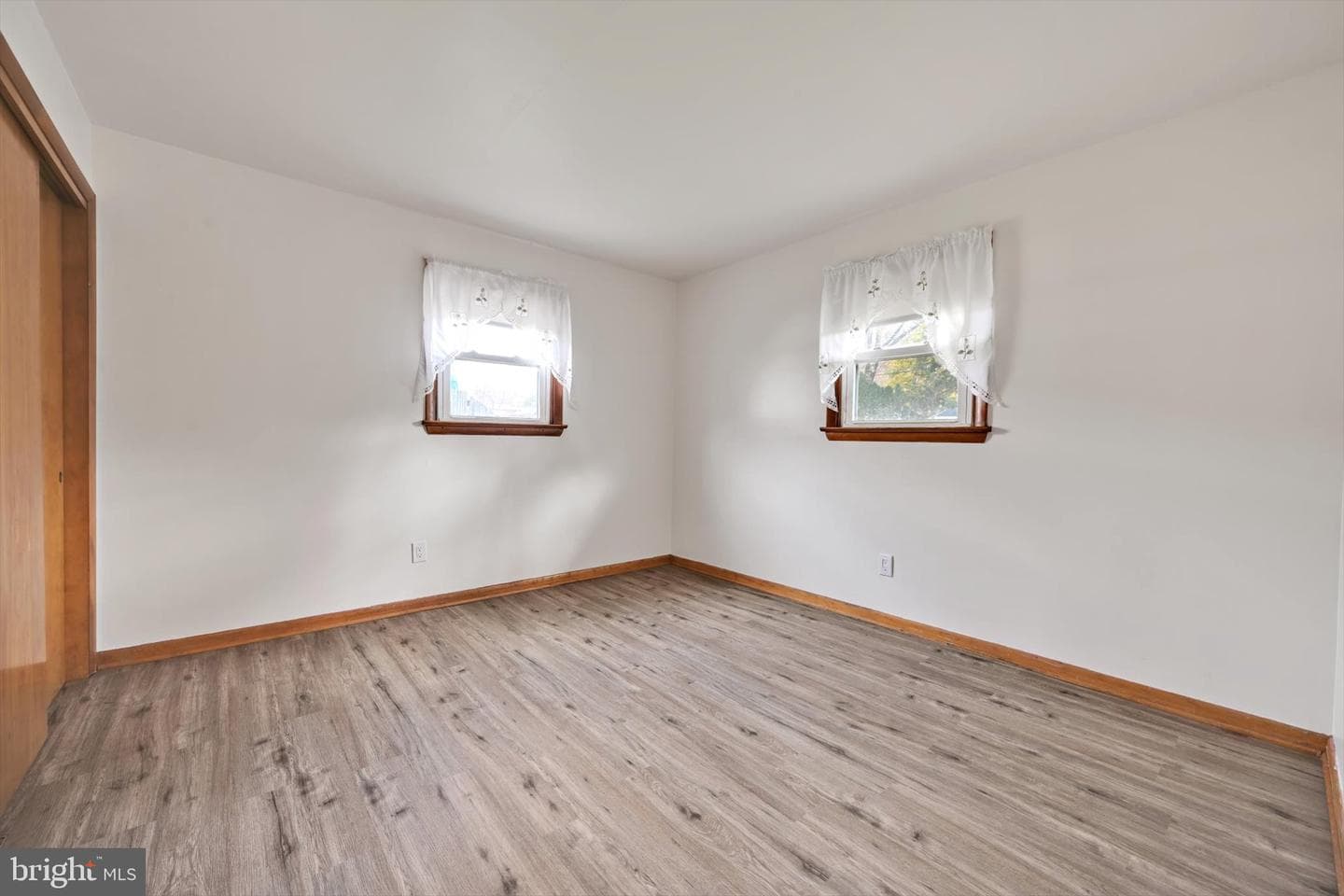 957 Raymee Drive photo 14