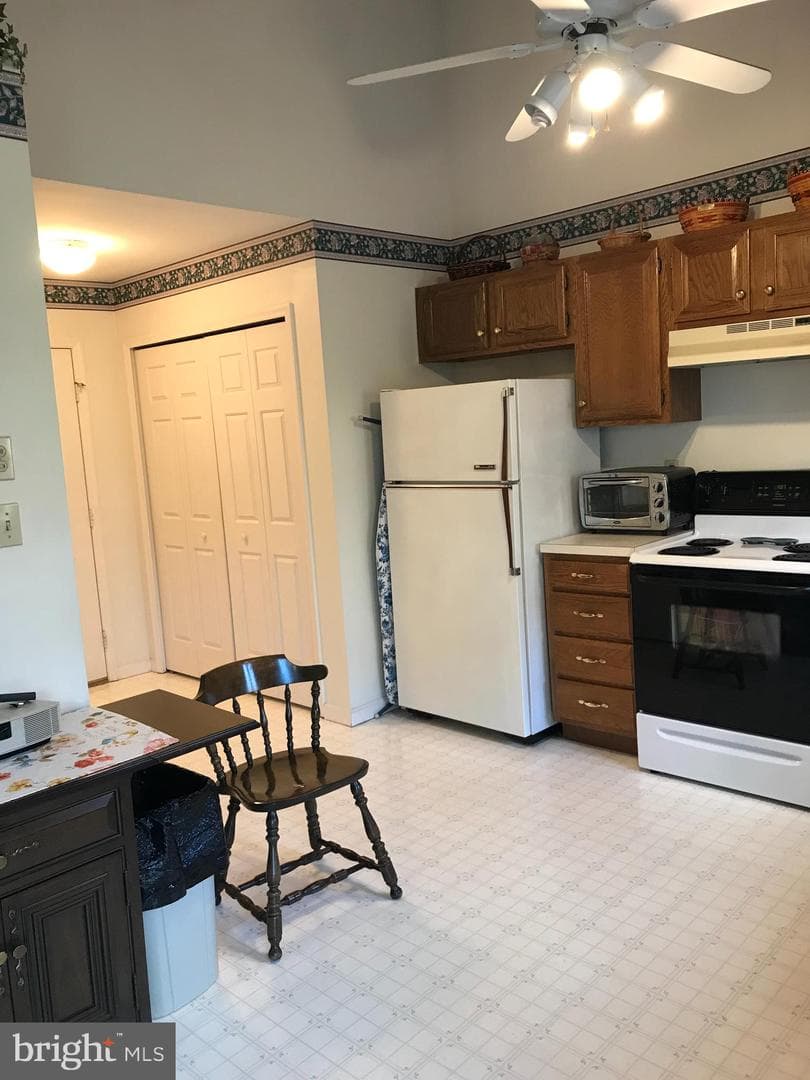 30 Oakgrove Lane photo 23