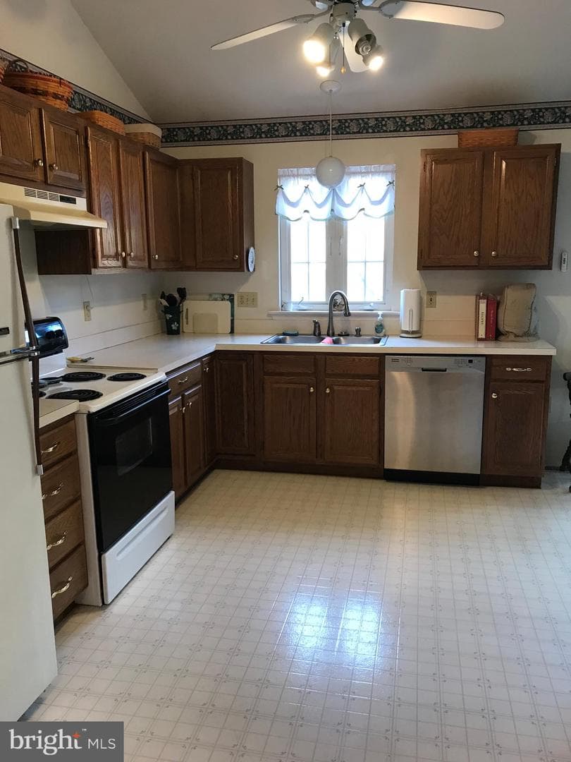 30 Oakgrove Lane photo 24