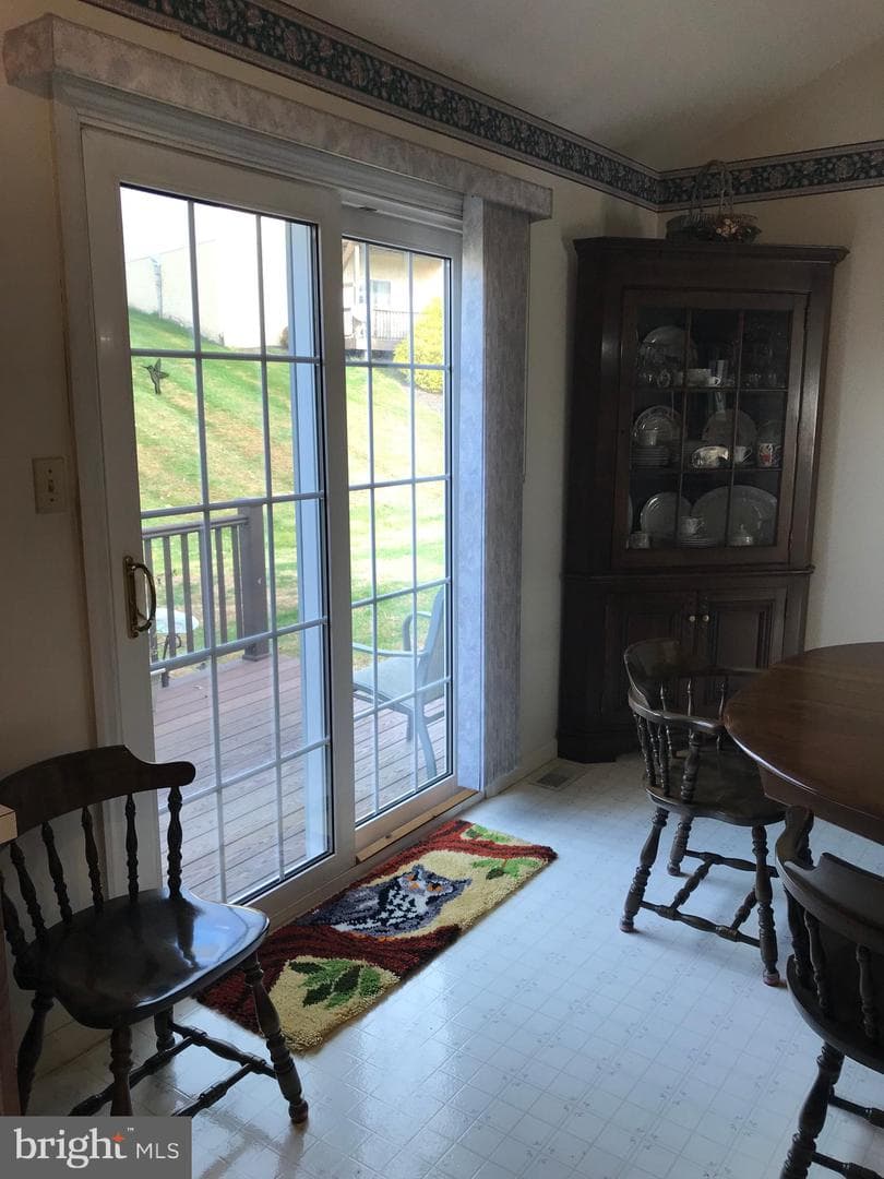 30 Oakgrove Lane photo 27